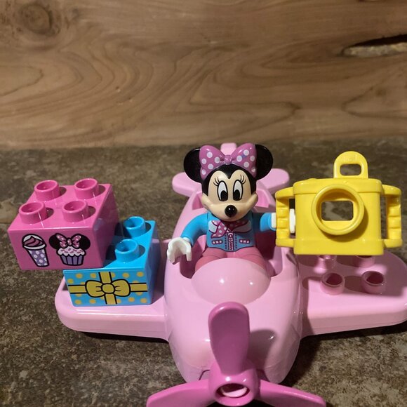 Duplo 10830 – Minnie’s Café (Retired Set, 2016) - Picture 3 of 7